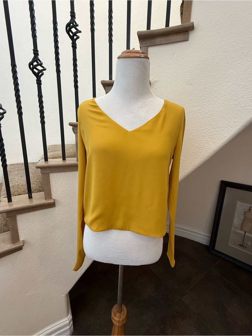 Babaton Mustard Yellow Long Sleeve V Neck Top XS Chic Minimalist Blouse - Picture 2 of 10